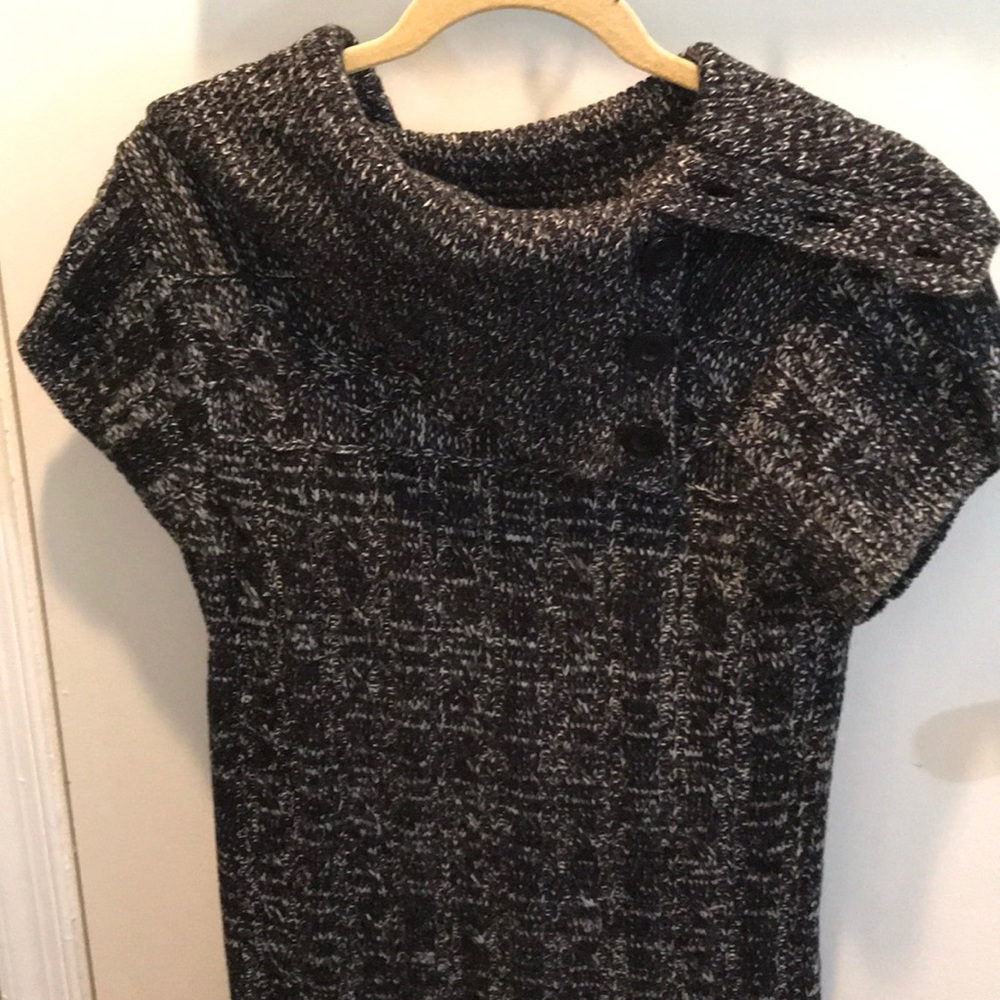 Women’s sweater dress. Excellent condition.
